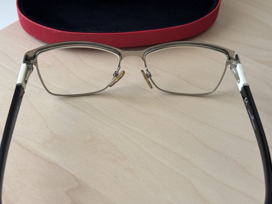 Óculos Carolina Herrera VHE05 – Cor 058 Tamanho 140 – Excelente Estado