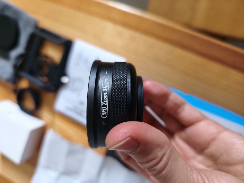 Макро об'єктив Apexel APL-ZM100 Zoom Macro для смартфонів.