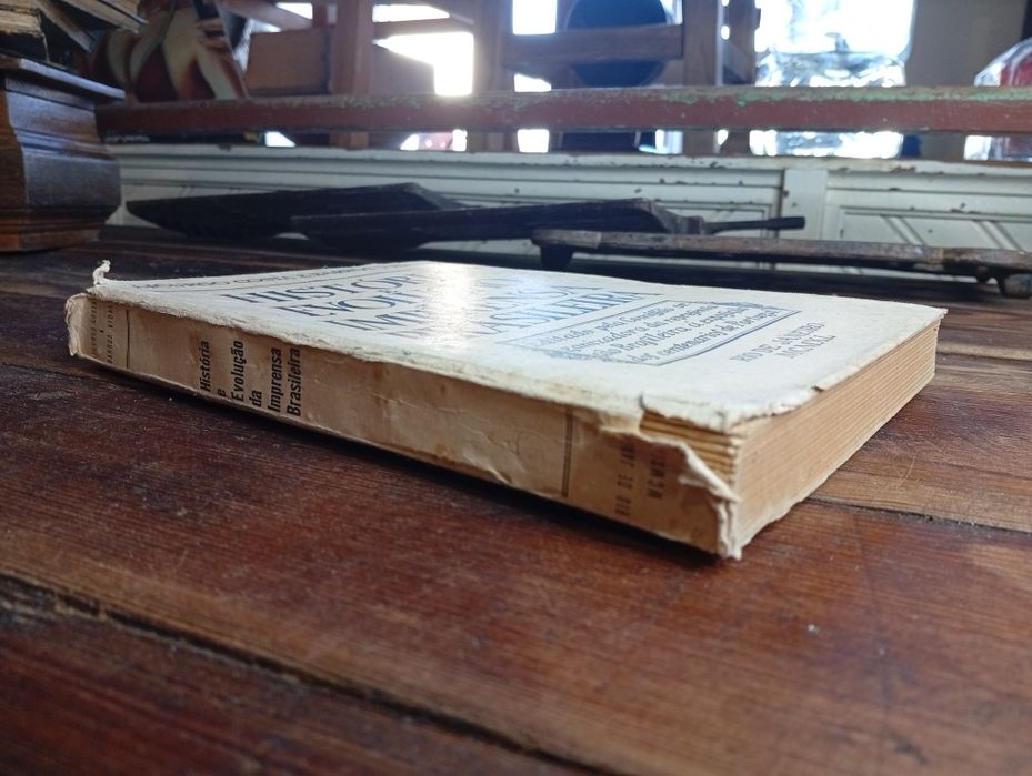 Livro antigo “História e Evolução da Imprensa Brasileira” – 1940