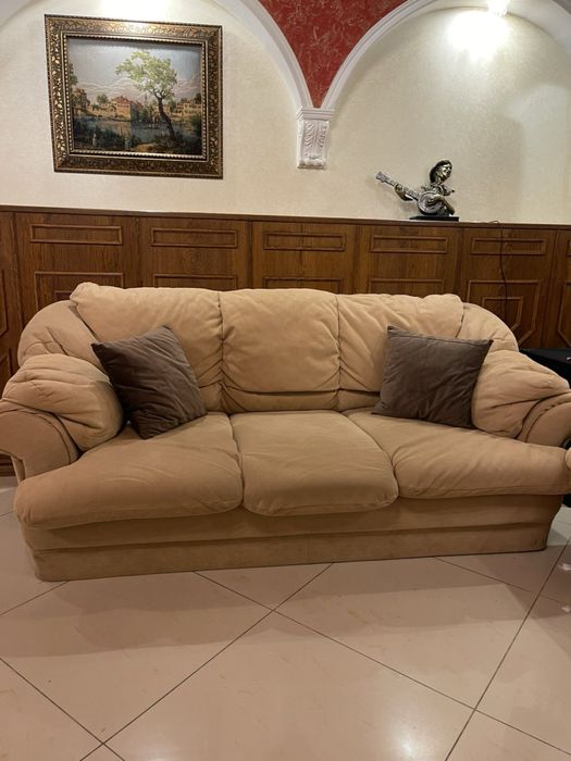 Продам диван в хорошому стані