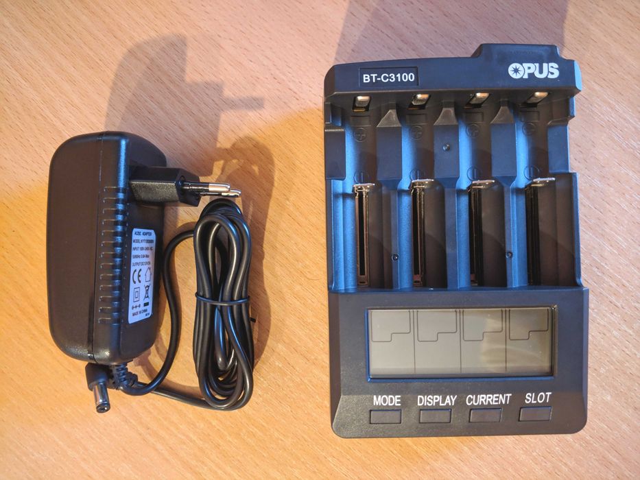 Opus BT-C3100 v2.2 Гарантія Оригінал універсальний зарядний пристрій