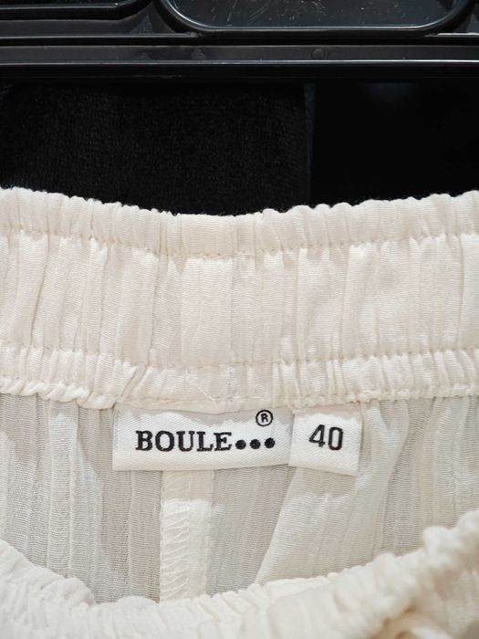 Białe zwiewne spodnie rybaczki z gumką BOULE (rozmiar 40 / L)