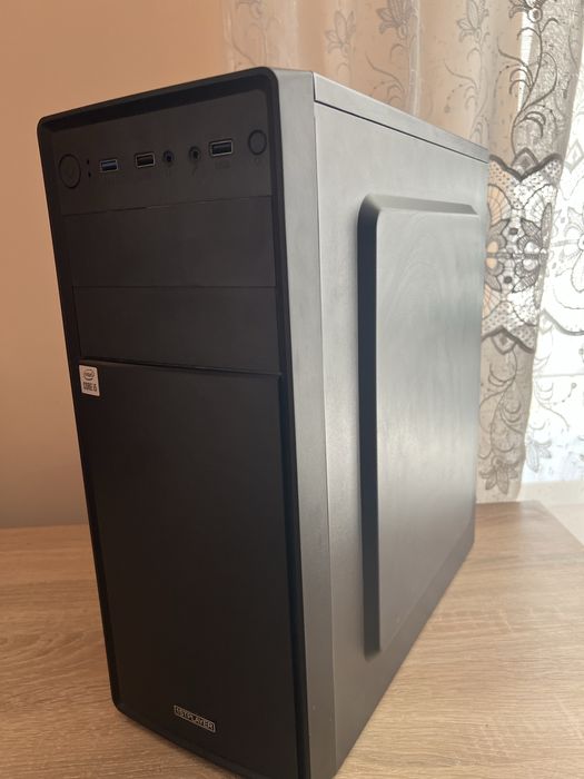 Продаю Компʼютер