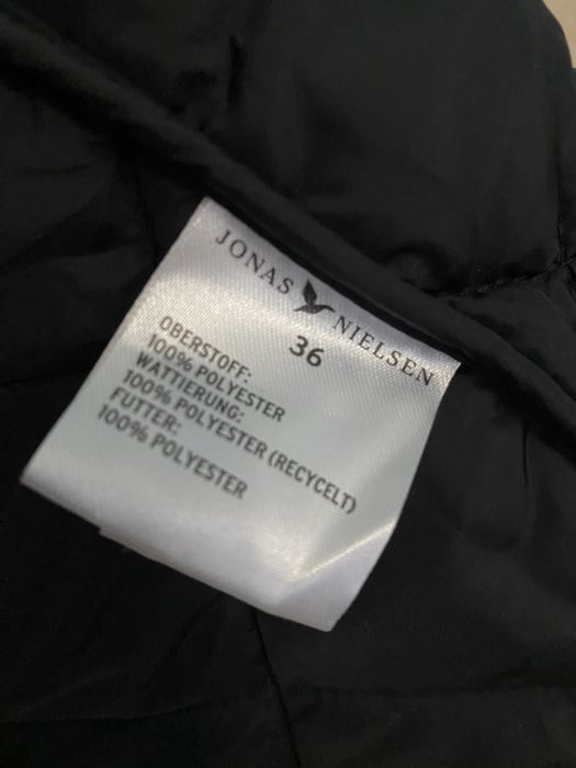 Пальто жіноче JONAS NIELSEN 46 М новое легкое