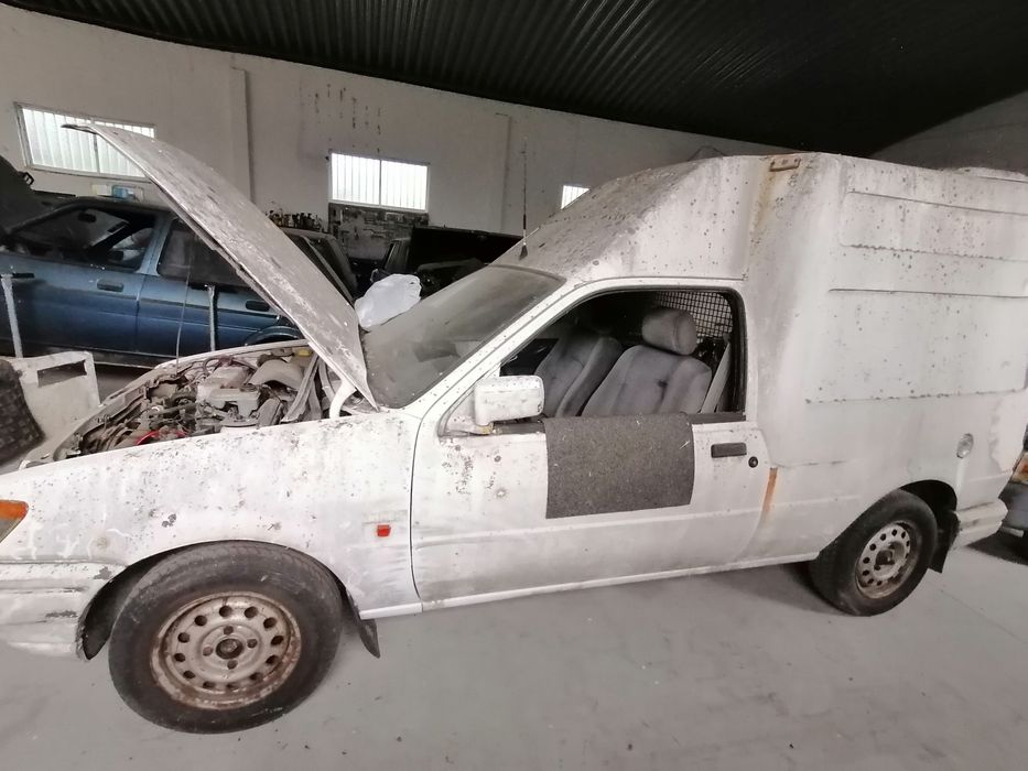 Ford Courier - Peças