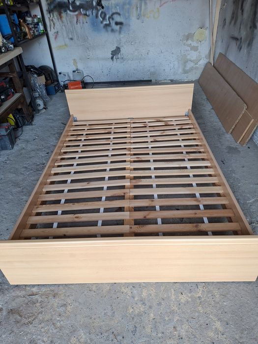 Sprzedam łóżko  140x200