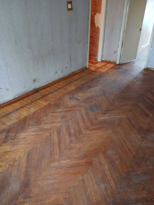 Продам 2-х кв. 606 м/р, ул. Светлая, 8