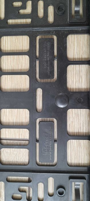 Ramka kratka na tablicę rejestracyjną Citroen C3