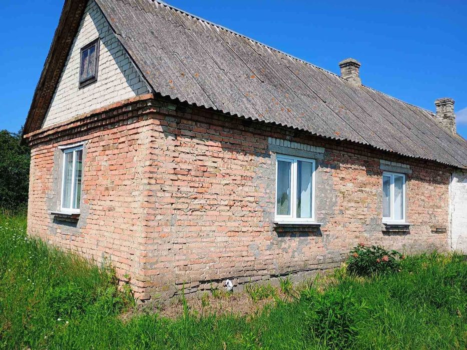 ++ Продам цегляний будинок біля м Рівне, ділянка 25 соток, гараж