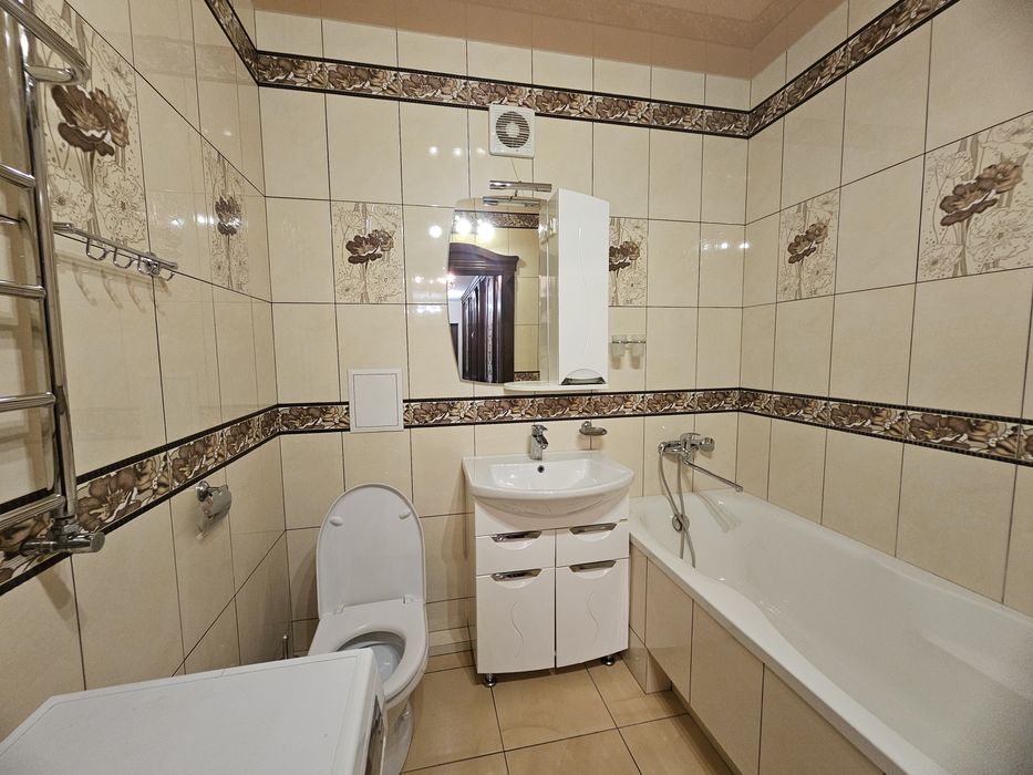 Продам квартиру Поділля Бортняка