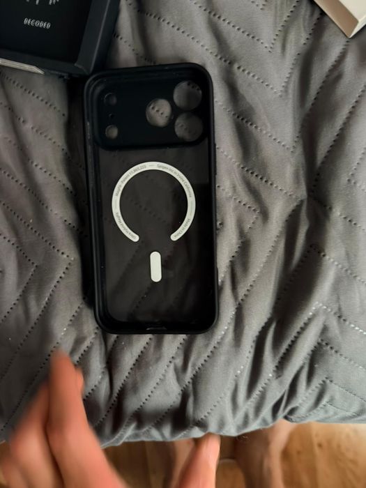 Etui spigen ultra hibrid do iPhone 17 pro