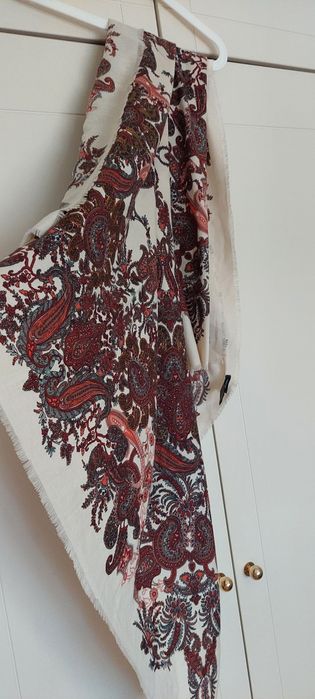 Lenço Senhora 1,30x1,30mt com etiqueta NOVO