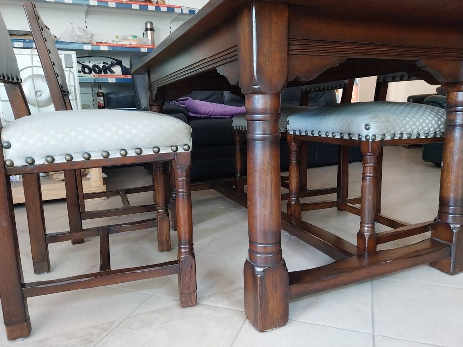 Стіл дуб 4 крісла