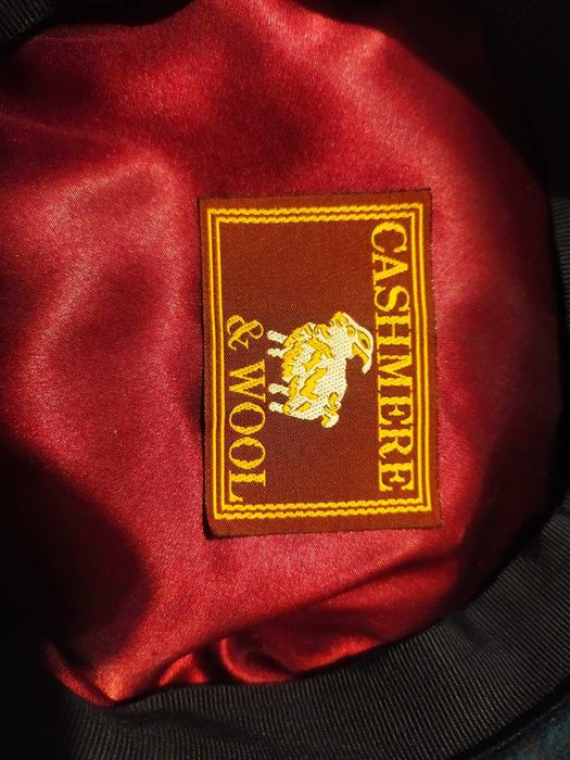 Кепки разные 56-57 размер