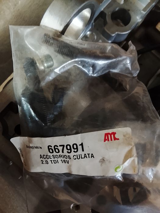Głowica AMC 908718 audi seat skoda chrysler vw 2.0tdi 16v