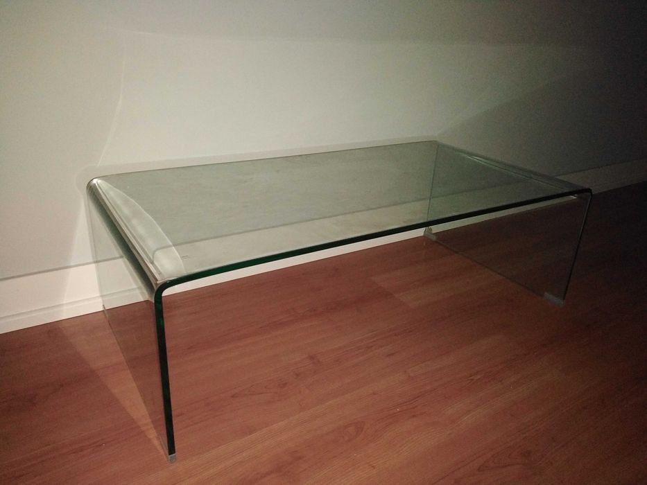 Mesa de centro em vidro
