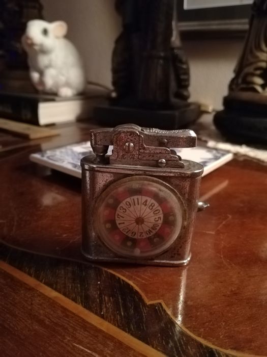 Isqueiro Montecarlo dos anos 40