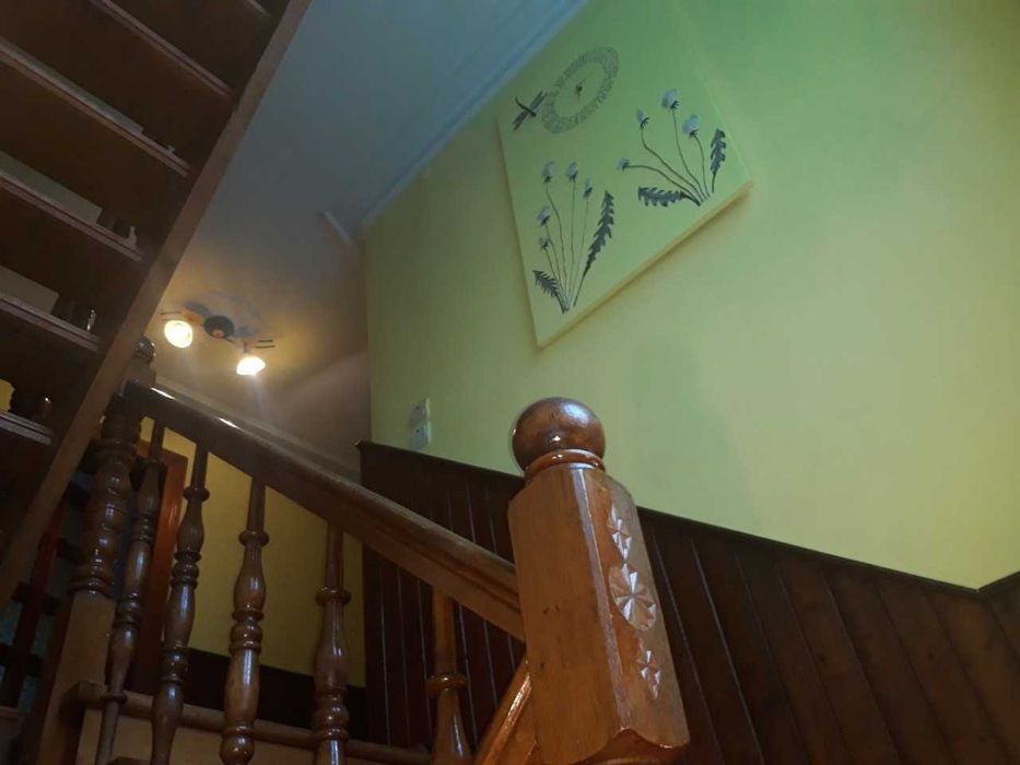 Продається будинок у Львові з ліфтом 15хв.від центру