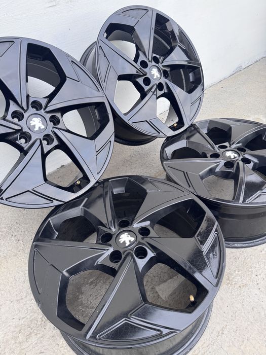 Диски 5/114.3 R19 Peugeot 5008, Honda, Subaru
