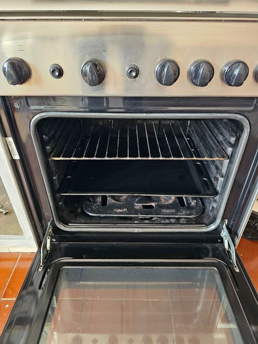 Fogão/ Forno a Gás Indesit