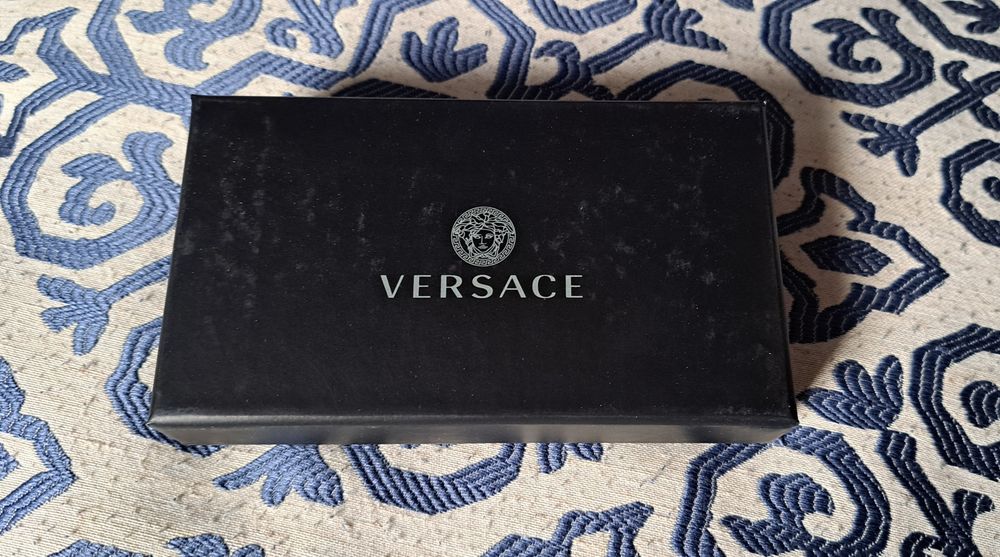 Oryginalny czarny Brelok Versace Meduza z certyfikatem