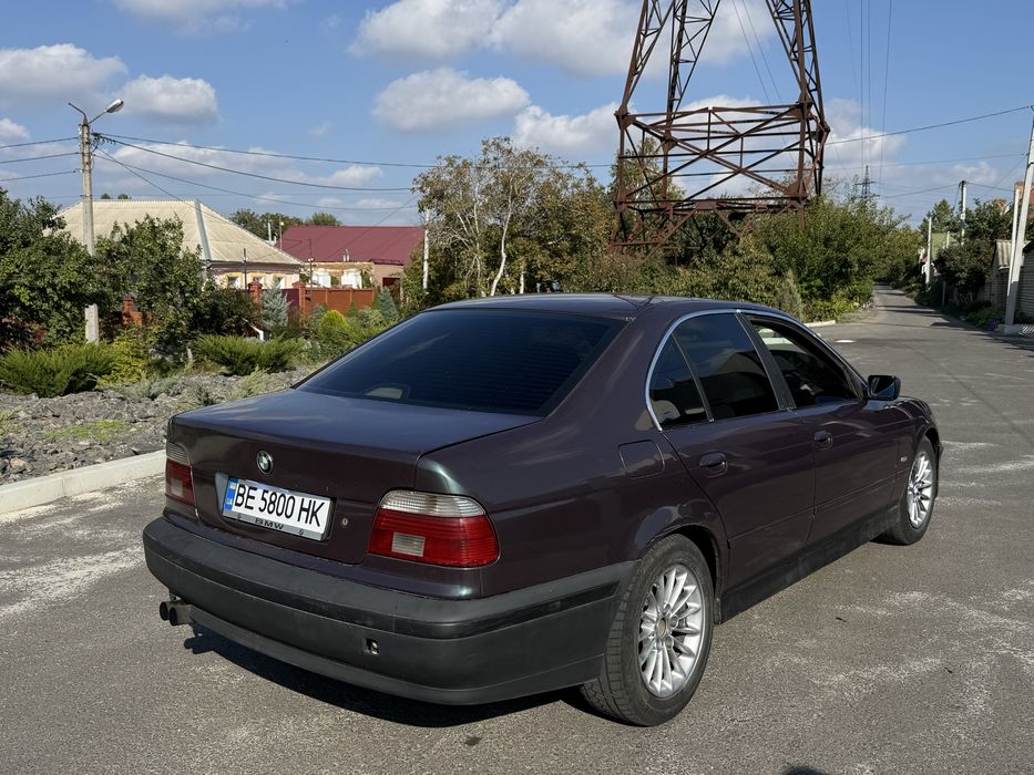 Продам BMW E39.