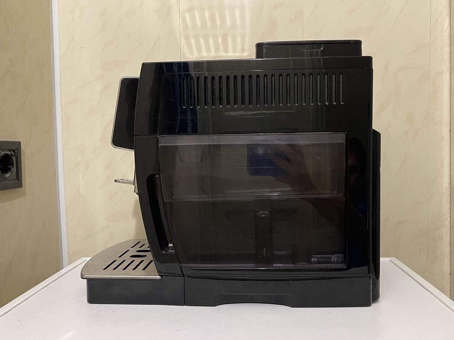 Кофемашина Delonghi ECAM 25.120B Кавомашина Delonghi