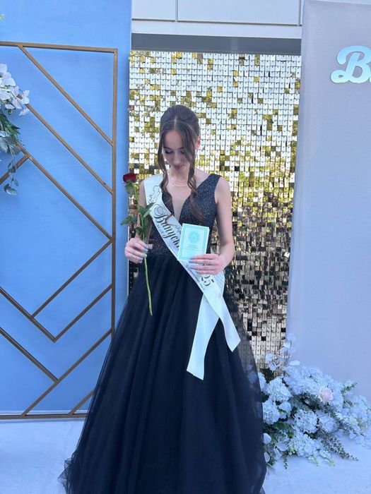 Неймовірна випускна/вечірня сукня