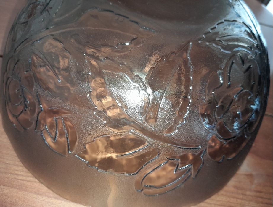 Taça decorativa de vidro