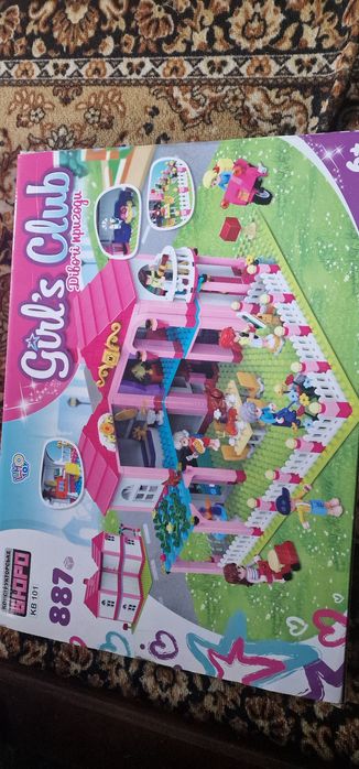 Конструктор Lego "Заміський будинок" 887 деталей KB101