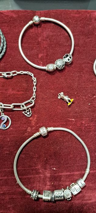 Pandora  Prata lote pulseiras e anéis.
