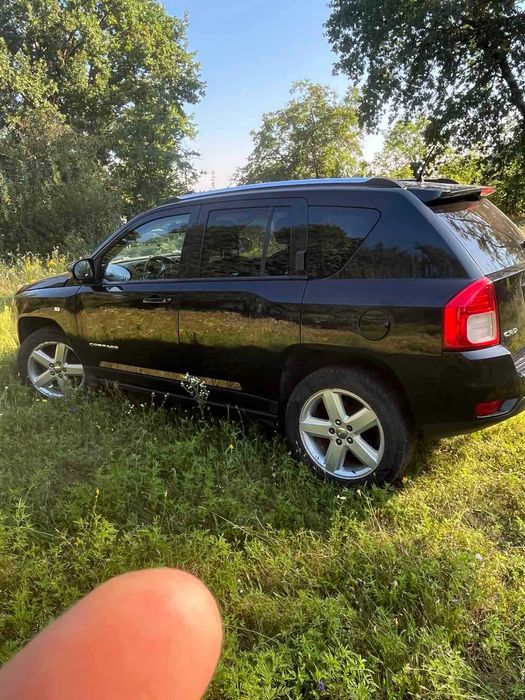 Продам Jeep Compass