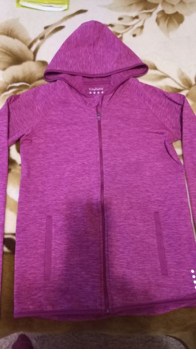 Спортивная кофта