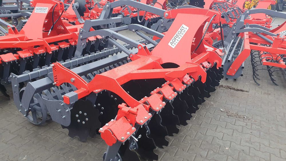 Agregat uprawowo siewny/uprawowy/talerzowy/brona Euro -Masz.