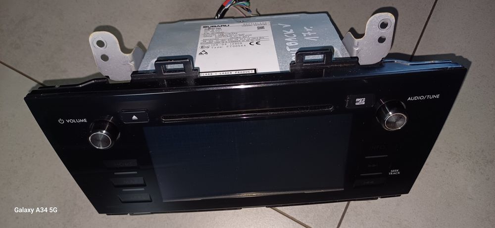 Radio subaru outback V 2017r