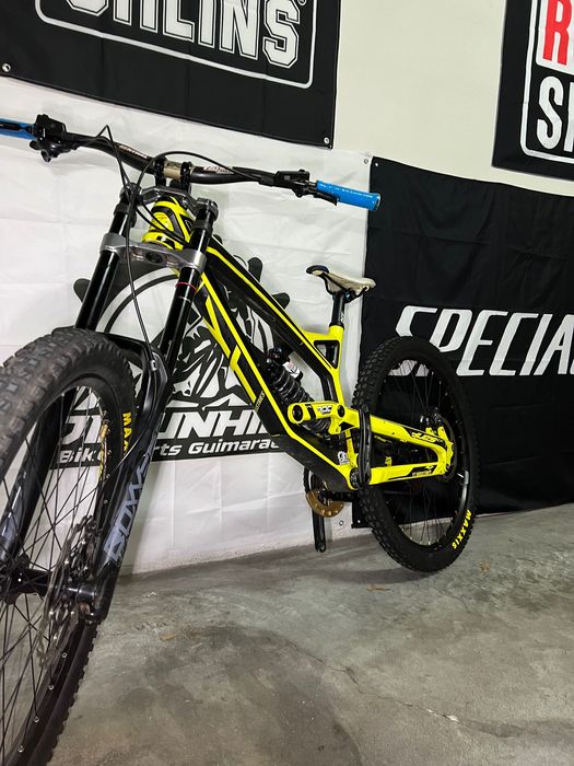 YT Tues 27.5 Downhill