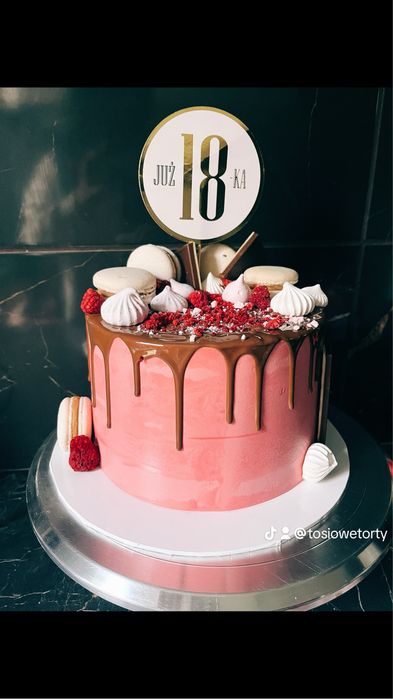 Torty na każda okazję. Komunia, chrzciny, ślub i urodziny…