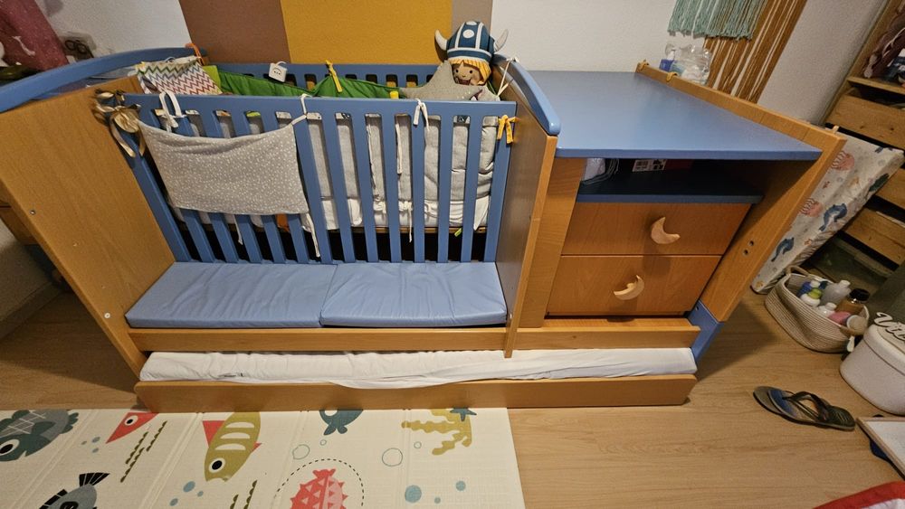 Cama convertível – cresce com o bebé