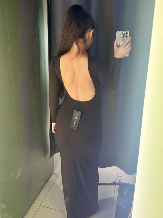 Шикарна сукня максі в рубчик для фотосесії