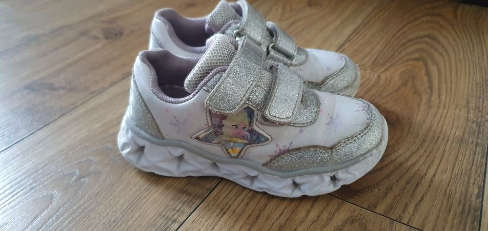Sneakersy frozen, sportowe buty z migającymi diodami r. 27