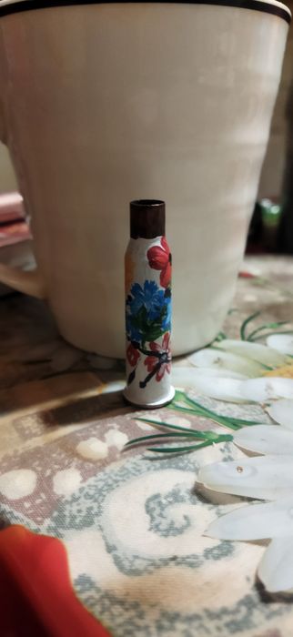 Гільзи розмальовані