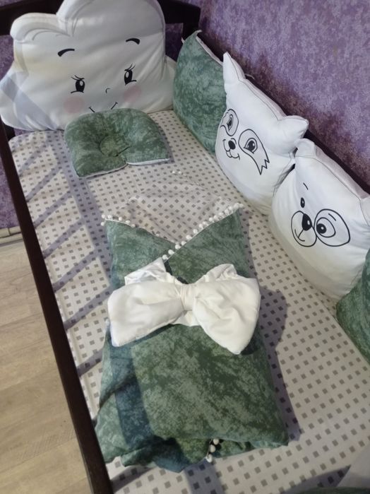 Набір в ліжечко для новонароджених , дитячий постільна білизна 
У комп