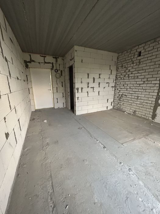Продам офисное помещение ул Михаила Грушевского новострой Центр
