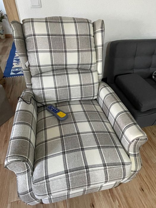 Conjunto de sofás+cadeirão com massagem