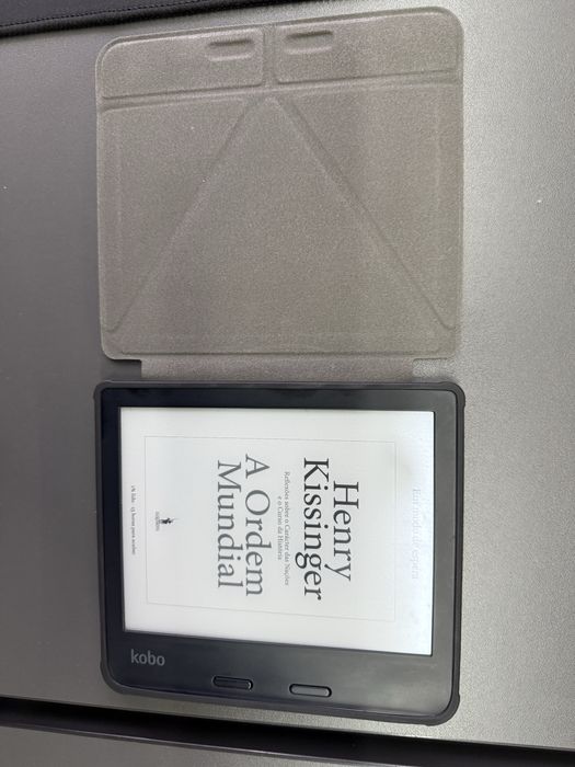 Kobo Libra 2 com capa — excelente estado64738621002755124