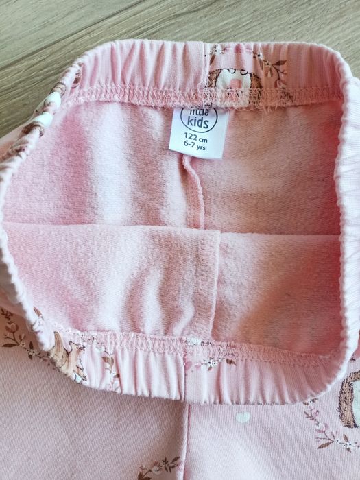 Legginsy getry dziewczęce różowe z jeżem na meszku 122