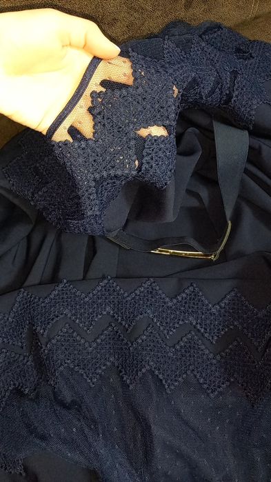 Жіноча сукня на випускний вечір