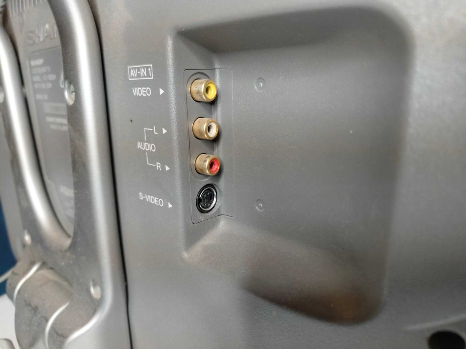 Sharp LCD LC-15B2M 15''