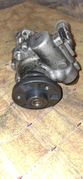 Pompa wspomagania bmw e90 325i
