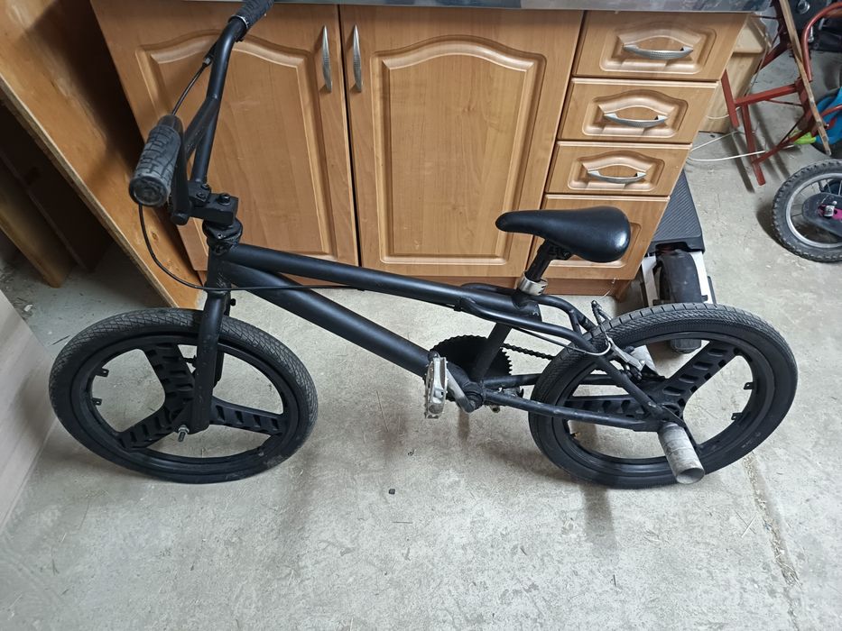 Rower BMX czarny
